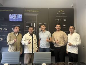 Global client discussing technical requirements with YIOT engineers