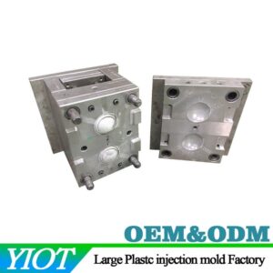 Custom Injection Molds for Plastic Automotive Lighting Components