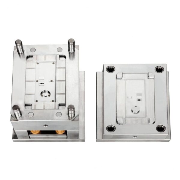 Custom Injection Molds for Plastic Medical Packaging